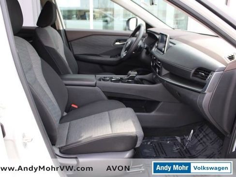 Used 2023 Nissan Rogue SV image 20