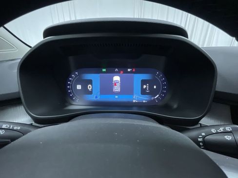 New 2026 Volvo XC40 B5 Ultra w/ Protection Package Premier image 9