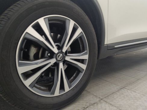 Used 2017 Nissan Rogue SL w/ SL Premium Package FWD image 31