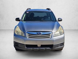 Used 2011 Subaru Outback 2.5i video 2