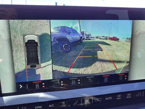 New 2025 GMC Hummer EV 3X w/ Extreme Off-Road Package image 24