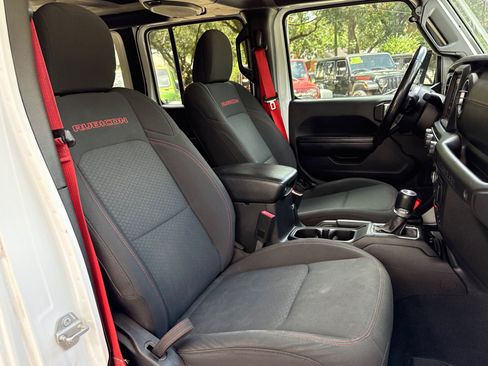 Used 2020 Jeep Wrangler Unlimited Rubicon w/ Quick Order Package 28Y Recon AWD/4WD image 39