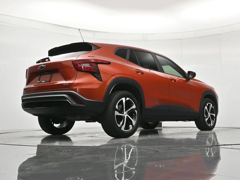Certified 2024 Chevrolet Trax RS w/ Driver Confidence Package FWD image 40