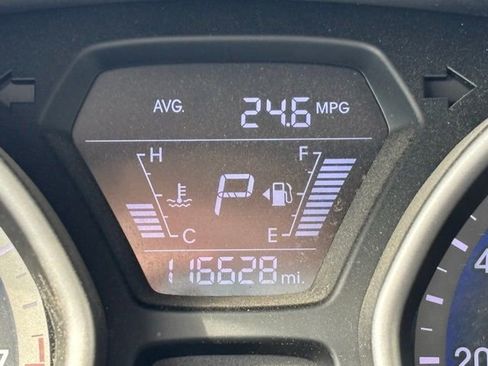 Used 2015 Hyundai Elantra SE image 13