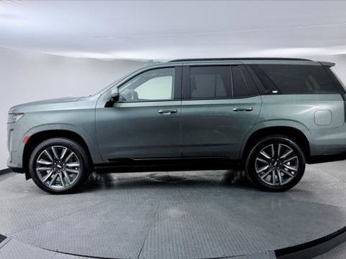 Used 2023 Cadillac Escalade Sport Platinum AWD/4WD image 3