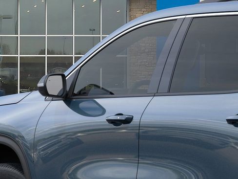 New 2026 Chevrolet Traverse LT FWD image 12