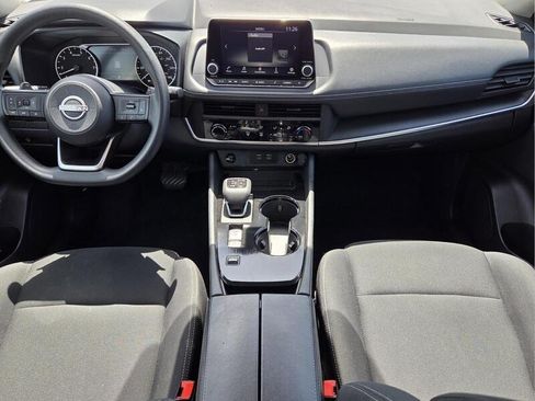 Used 2024 Nissan Rogue S FWD image 15