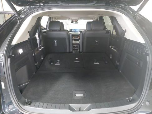 Used 2024 MAZDA CX-90 3.3 Turbo w/ Preferred Plus AWD/4WD image 12