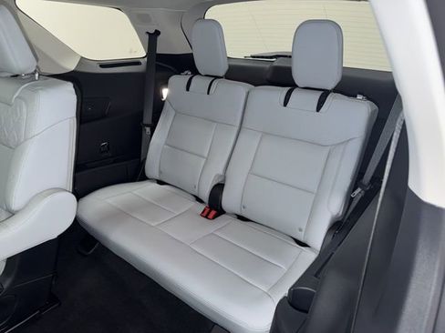 New 2026 Ford Explorer Platinum w/ LUX Leather Package AWD/4WD image 37