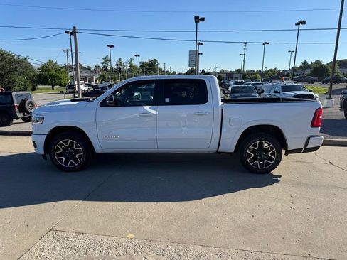 Used 2025 RAM 1500 Laramie w/ Sport Appearance Package AWD/4WD image 10