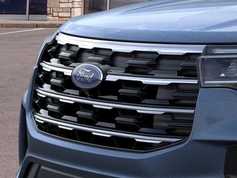 New 2026 Ford Explorer Active w/ Active Comfort Package RWD image 17