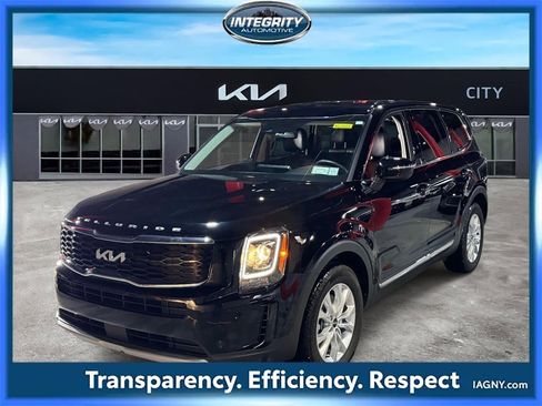 Used 2022 Kia Telluride LX image 4