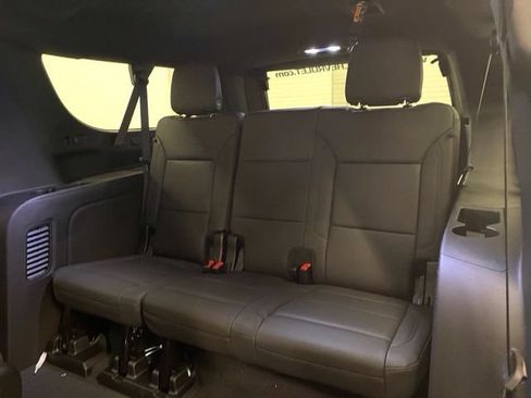 New 2026 Chevrolet Suburban LT w/ Comfort Package AWD/4WD image 24