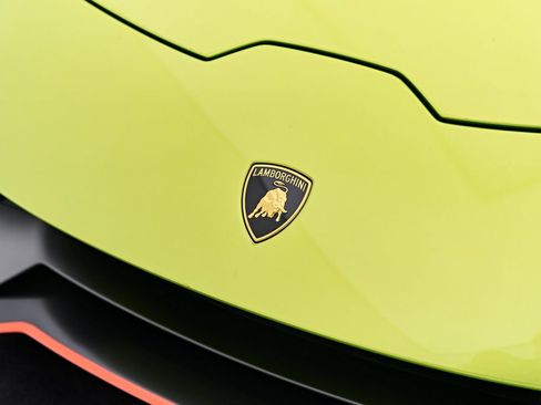 Used 2023 Lamborghini Huracan Tecnica RWD image 20
