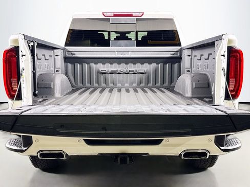 Used 2021 GMC Sierra 1500 Denali w/ Driver Alert Package II image 32