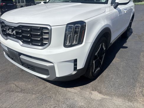 Used 2023 Kia Telluride S w/ S Sunroof Package AWD/4WD image 10