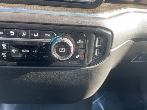 Used 2025 Chevrolet Silverado 1500 LT image 20