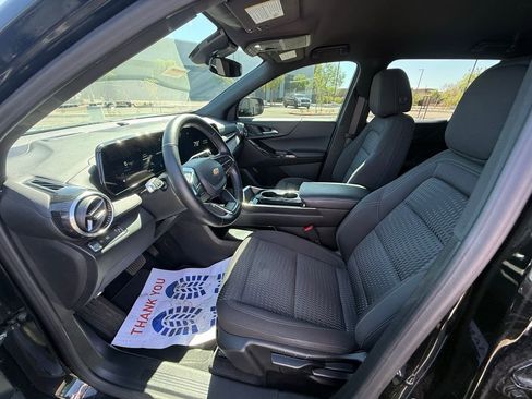 Used 2025 Chevrolet Equinox LT image 8