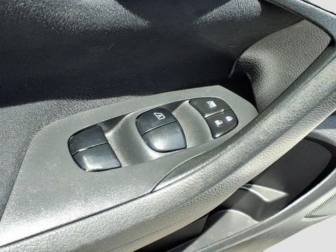 Used 2014 Nissan Altima 2.5 S w/ Display Audio Package FWD image 9