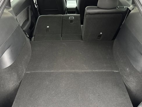 Used 2022 Tesla Model Y Long Range image 12