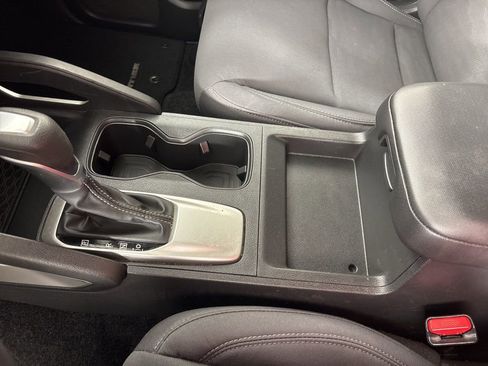 Used 2023 Nissan Frontier SV image 33