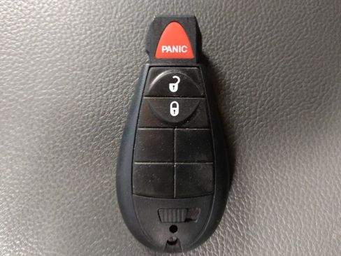 Used 2018 RAM 1500 Lone Star image 32