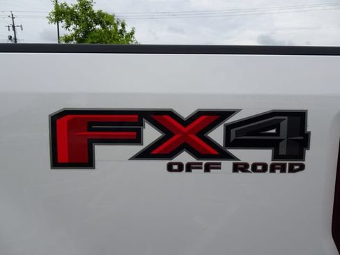 Used 2021 Ford F250 Lariat AWD/4WD image 43