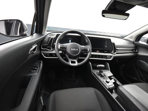 Certified 2024 Kia Sportage LX image 11