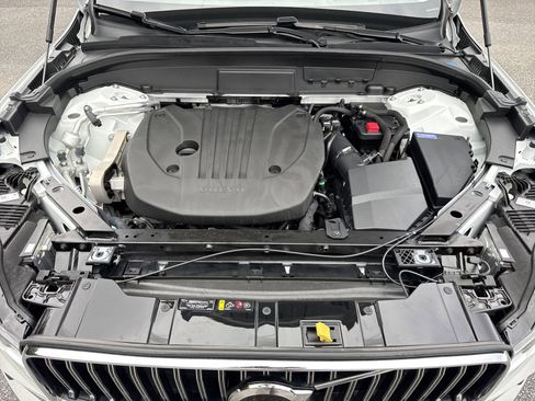 Used 2023 Volvo XC60 B5 Ultimate w/ Protection Package Premier FWD image 35