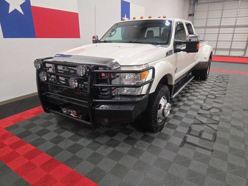Used 2015 Ford F350 Lariat w/ Lariat Ultimate Package image 3