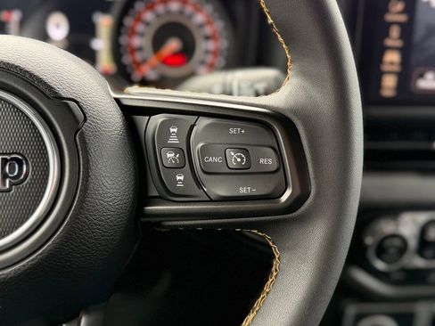 Used 2024 Jeep Wrangler Willys image 8