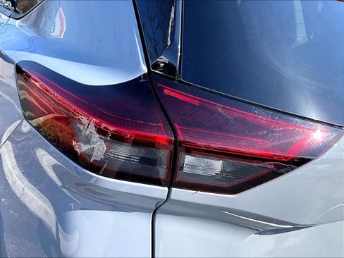 Certified 2021 Nissan Rogue SL image 32