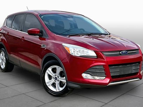Used 2015 Ford Escape SE FWD image 3