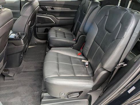 Used 2024 Kia Telluride SX w/ Towing Package FWD image 20