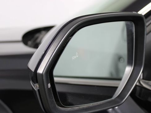 Used 2022 Volkswagen Atlas SE image 45