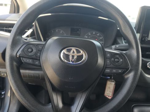 Used 2025 Toyota Corolla LE FWD image 14
