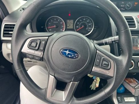 Used 2017 Subaru Forester 2.5i Premium w/ All-Weather Package AWD/4WD image 11