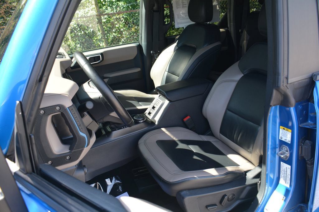 Certified 2022 Ford Bronco Wildtrak AWD/4WD image 8