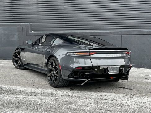 Used 2019 Aston Martin DBS Superleggera image 3