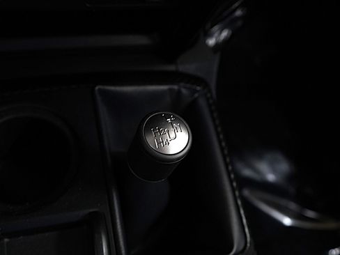 Used 2024 Toyota 4Runner TRD Off-Road Premium image 23