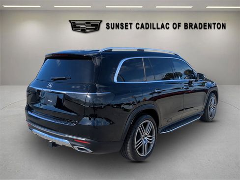 Used 2023 Mercedes-Benz GLS 450 4MATIC image 4
