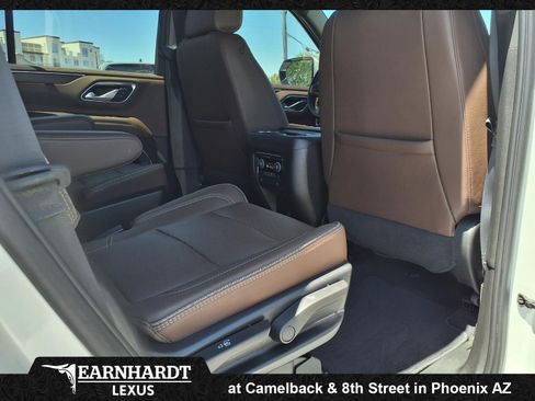 Used 2023 Chevrolet Tahoe High Country AWD/4WD image 12