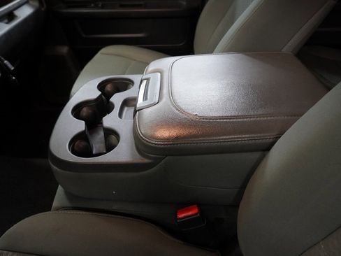 Used 2014 RAM 1500 Express image 21