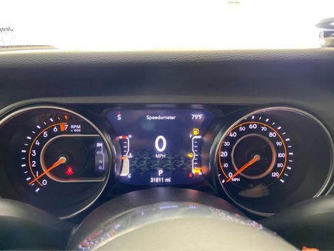 Used 2023 Jeep Gladiator Mojave w/ Cold Weather Group image 24