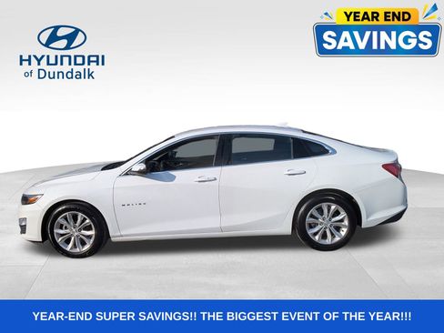 Used 2022 Chevrolet Malibu LT image 2