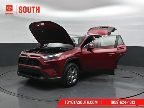 Used 2023 Toyota RAV4 LE AWD/4WD image 56