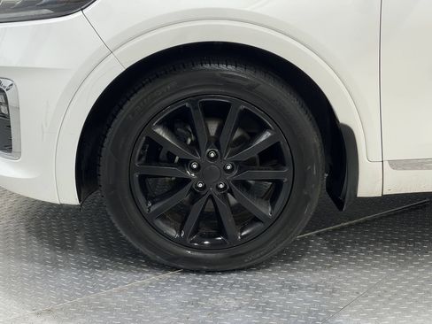 Used 2019 Kia Sorento SX FWD image 37