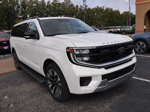 New 2026 Ford Expedition Max Platinum w/ Driver's Package image 7