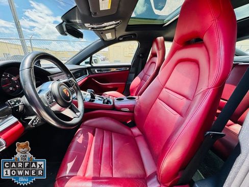 Used 2019 Porsche Panamera image 12