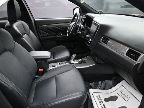 Used 2021 Mitsubishi Outlander SEL image 35